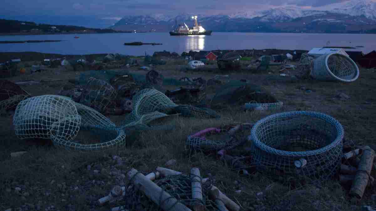 Bovendien kunnen de hoge kosten en de lage levensstandaard in de regio het voor mensen moeilijk maken om werk te vinden, wat bijdraagt ​​aan de armoede.